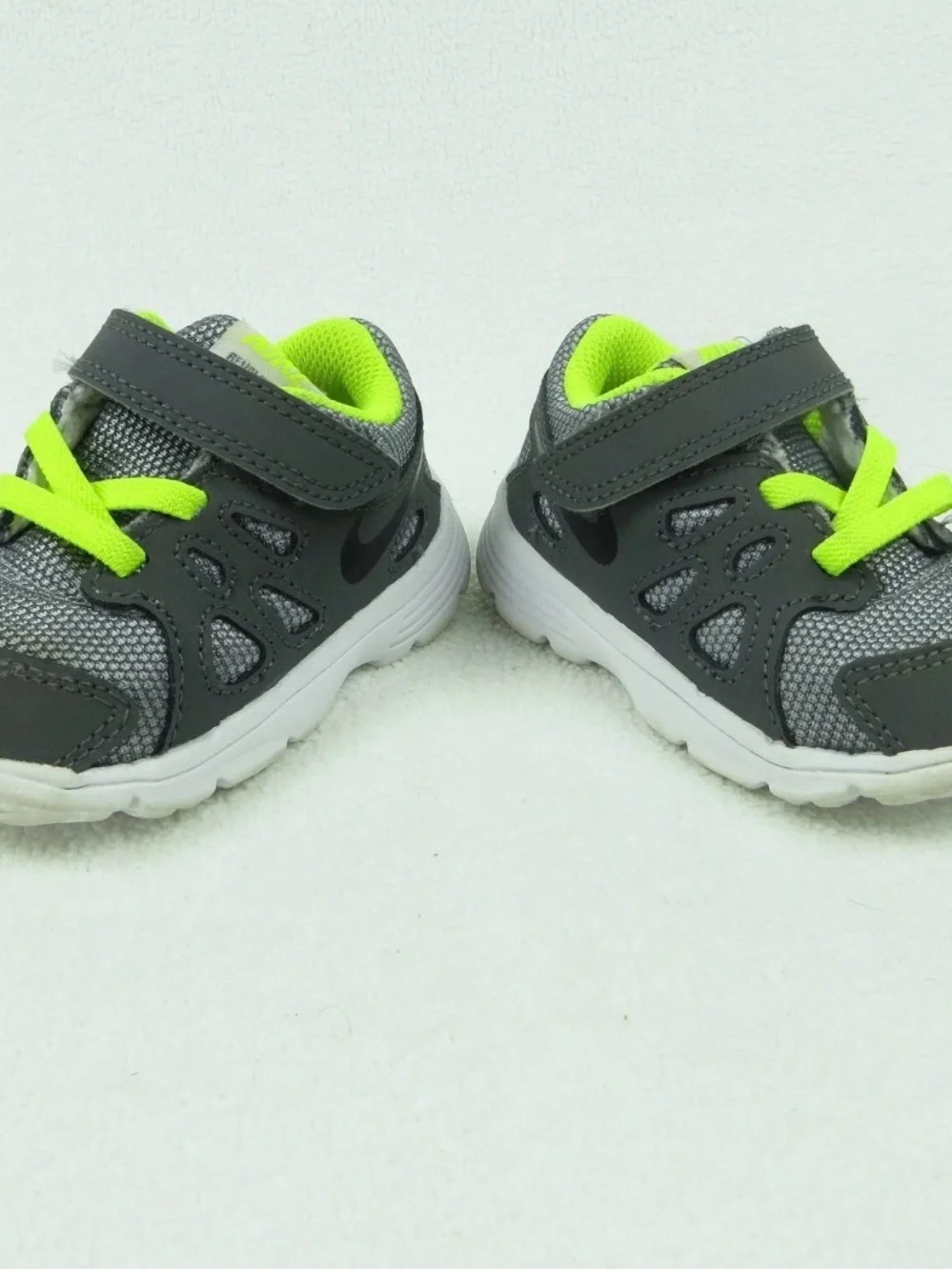 Nike Revolution 2 Gray/Lime Shoes Toddler Size 3C EUC